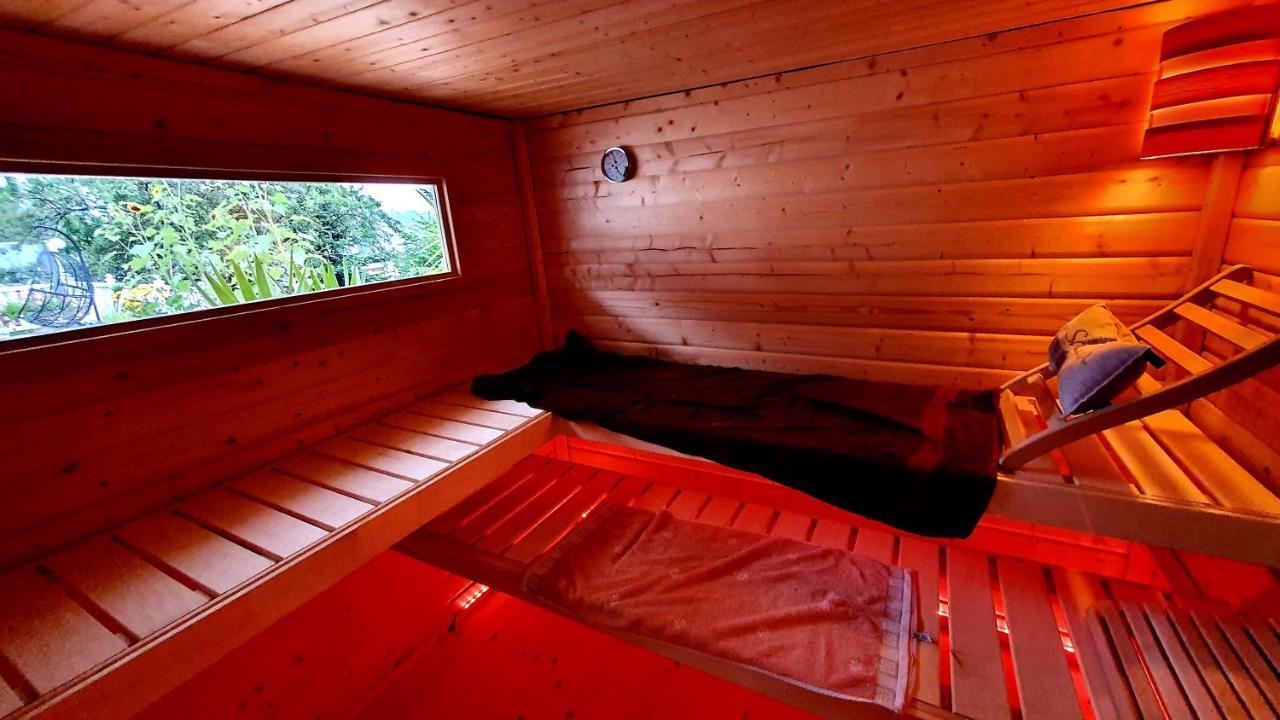 Haus Sonnenweg 6 Auf Der Sonnenseite Im Westerwald Höhr-Grenzhausen Extérieur photo
